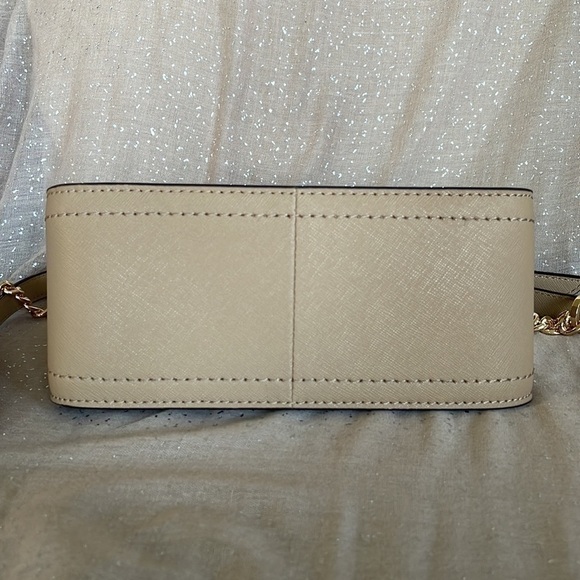 Brand New Michael Kors Genuine Leather Small Sylvia Flap Crossbody Purse - Picture 9 of 16